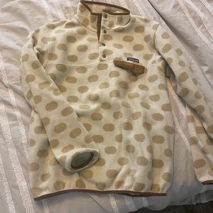 Patagonia giraffe pullover ladies L
